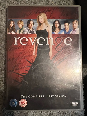 Revenge Season 1 Boxset DVD used, in very good condition