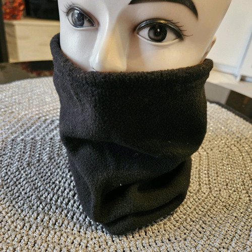 Fleece neck warmer new, black, adjustable unisex