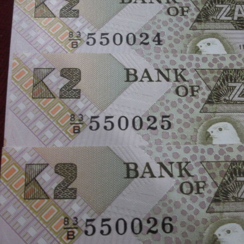 Zambia 2 Kwacha banknotes new, set of 3 with consecutive numbers