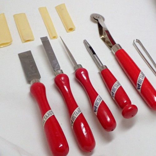 Vintage dress making tools set from Petalouda thread company new