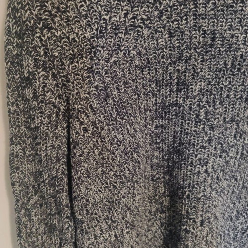 Knitted sweater H&M medium like new, black and white