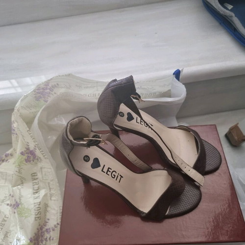 Women's sandals used, pack of sizes 38 and 39