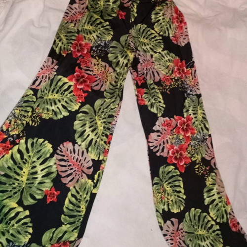 Celestino women's flare pants like new, black and green, size L