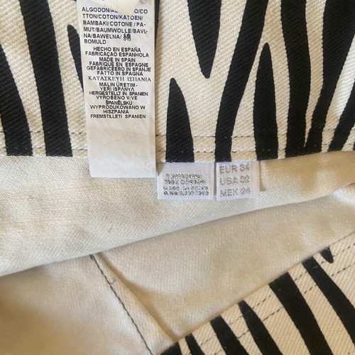 Zara animal print zebra skirt like new, size 34