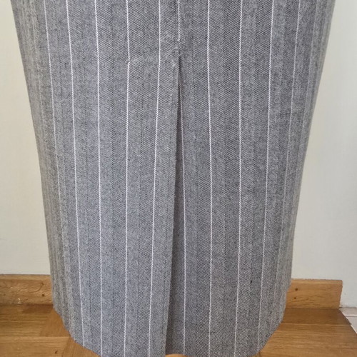 Lola Pencil Skirt Used Gray Striped Size 36 S
