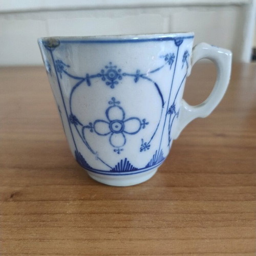 Coffee Cup with Tallin Indischblau Colors used