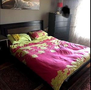 2ο κρεββάτι με μπαούλο ( με μηχανισμό ), κομοδίνο & 4 φυλλη ντουλάπα στους ίδιους χρωματισμούς