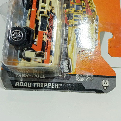 Mattel Matchbox MBX 2011 Road Tripper toy car brand new