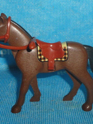 Playmobil horse complete with saddle and reins like new