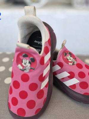 Adidas Mono Fit sports kids shoes like new