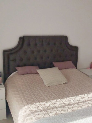 Κρεβάτι 160x200 πολυτελές σαν καινούργιο με αποθηκευτικό χώρο και κεφαλάρι