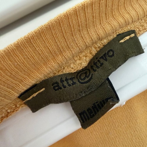 Attrattivo yellow blouse medium used with flower design
