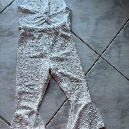 Girls' set 18-24 months like new, white