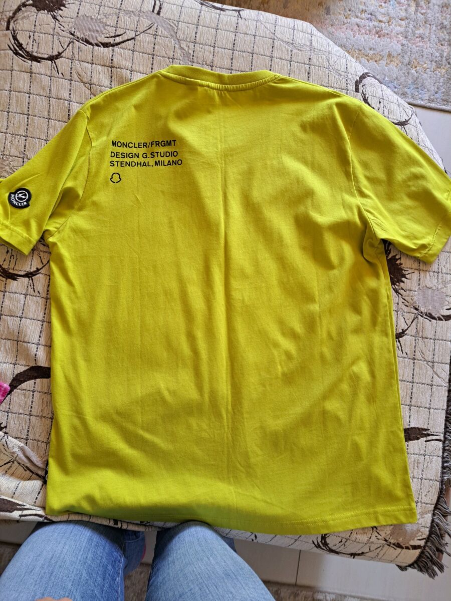 Moncler men's T-shirt like new, yellow,… - € 55,00 - Vendora.cy