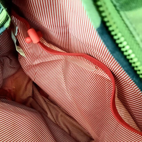 Herschel backpack like new with nice colors