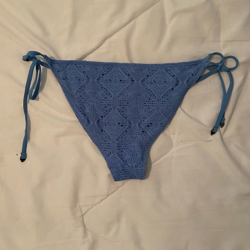 H&M Swim Bottom like new, size 34, blue with metal details