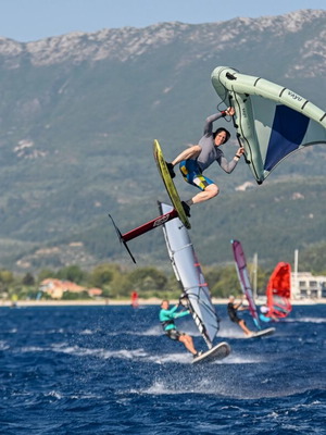 Axis foil set with front wings, rear wing, fuselage, mast and accessories