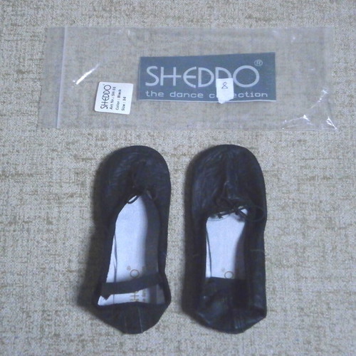 Soft Leather Sheddo Ballet Shoes size 34 new, black