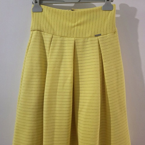 BSB skirt yellow like new, waist 30cm, size M