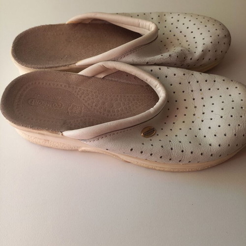 White leather summer clogs size 38, like new