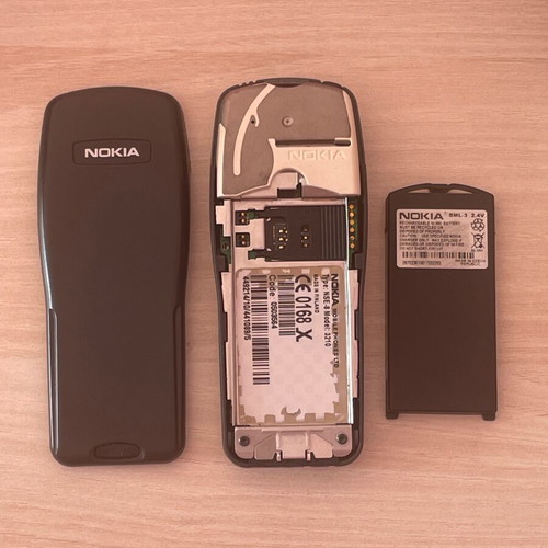 Nokia 3210 used mobile phone
