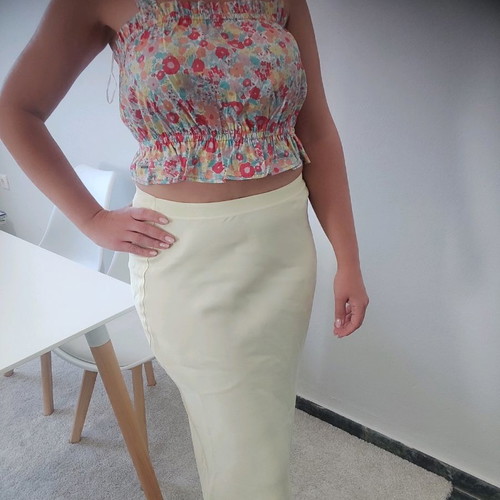 Edited pastel skirt medium satin new yellow