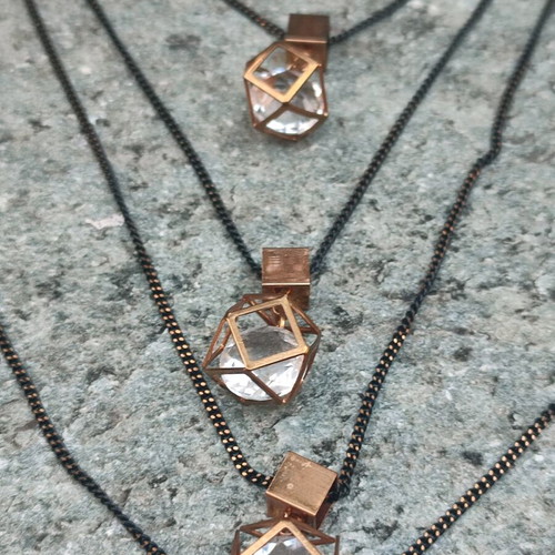 Chain necklace new with crystals in geometric shapes