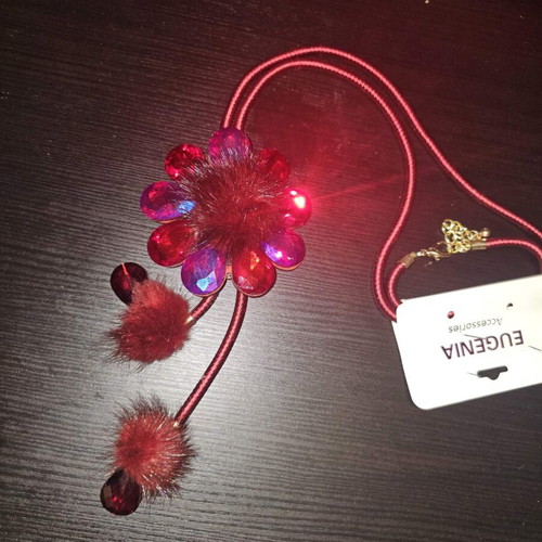 Flower necklace new with pom pom beads, adjustable length