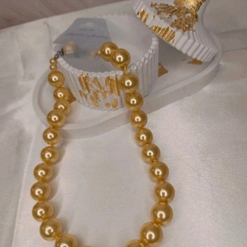 Yellow pearl necklace new, 47 cm