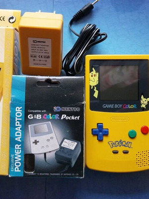 Game Boy Colour Pikachu Edition μεταχειρισμένο με θήκη και γνήσιο power adaptor