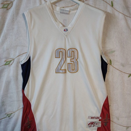 LeBron James Cleveland Cavaliers Retro Basketball Jersey size S like new