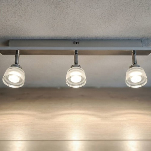 LED ceiling light with 3 adjustable spotlights, modern design