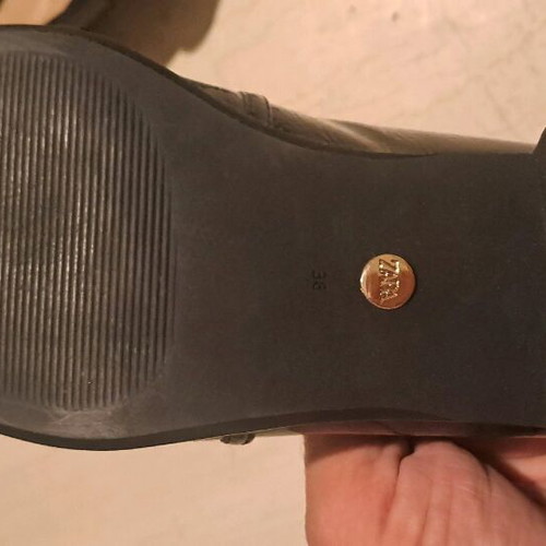 Παπούτσια Zara νούμερο 38 σαν καινούργια, γυαλιστερά