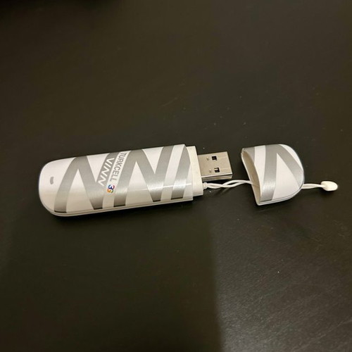 Huawei E173u-2 3G USB Dongles used, set of 2, white and black