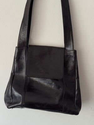 Staba genuine leather shoulder bag like new, blue