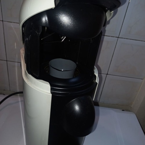 Nespresso Vertuo coffee machine with inox capsule, like new