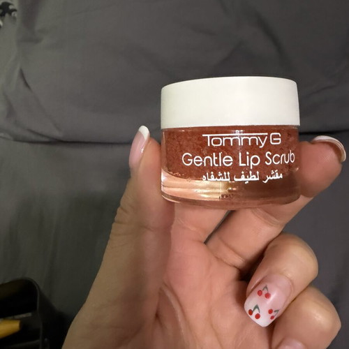 Lip Scrub Tommy G new