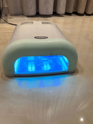 UV lamp used with timer