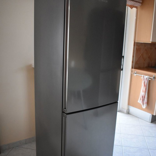 Ψυγειοκαταψύκτης Bosch KGN 36VLDE inox μεταχειρισμένος