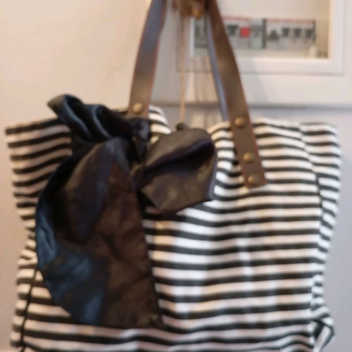 Summer striped bag like new, lightweight fabric