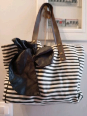 Summer striped bag like new, lightweight fabric