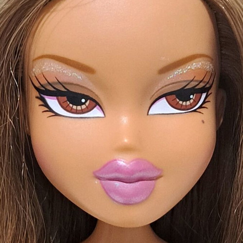 Bratz Passion 4 Fashion 1st edition nude used with minor flaws