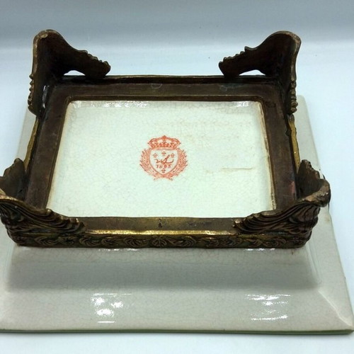 Wong Lee Porcelain Ashtray with Crackle and Bronze Details like new