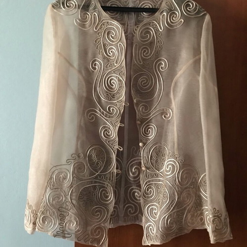 Vintage shirt like new, ivory metallic with embroidery