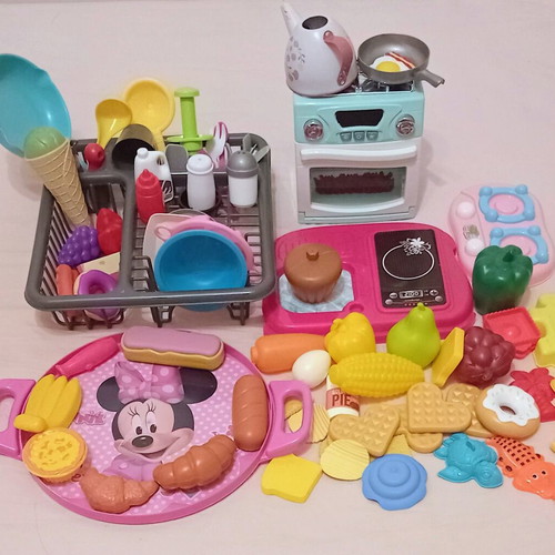 Luna kitchen playset with light and sound, 78 pieces, like new