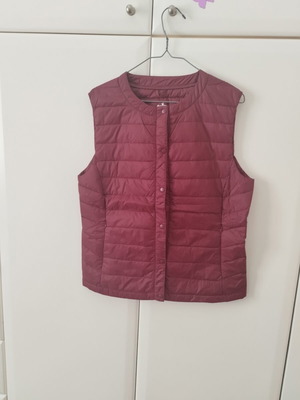 SugarFree vest like new, size M