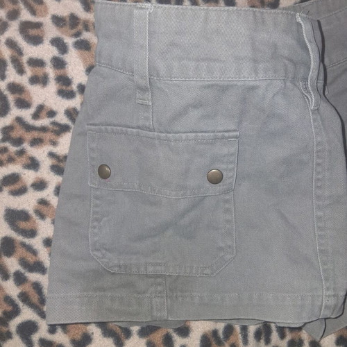Low-rise gray cargo shorts denim like new