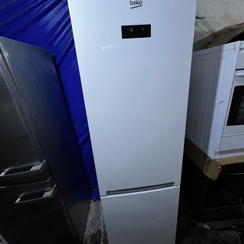Beko refrigerator freezer like new