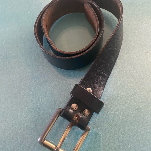 Leather belt used unisex brown with gold buckle