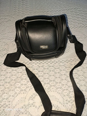 Τσάντα φωτογραφικής ψηφιακής μηχανής σαν καινούργια με διαχωριστικά και ιμάντες